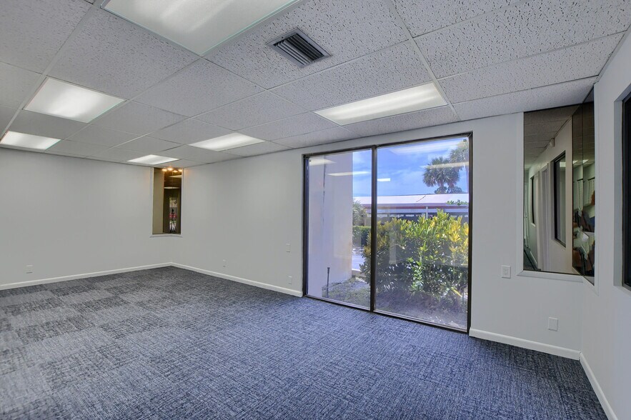 More Photos Of 1300 N Federal Hwy, Boca Raton Medical For Sale