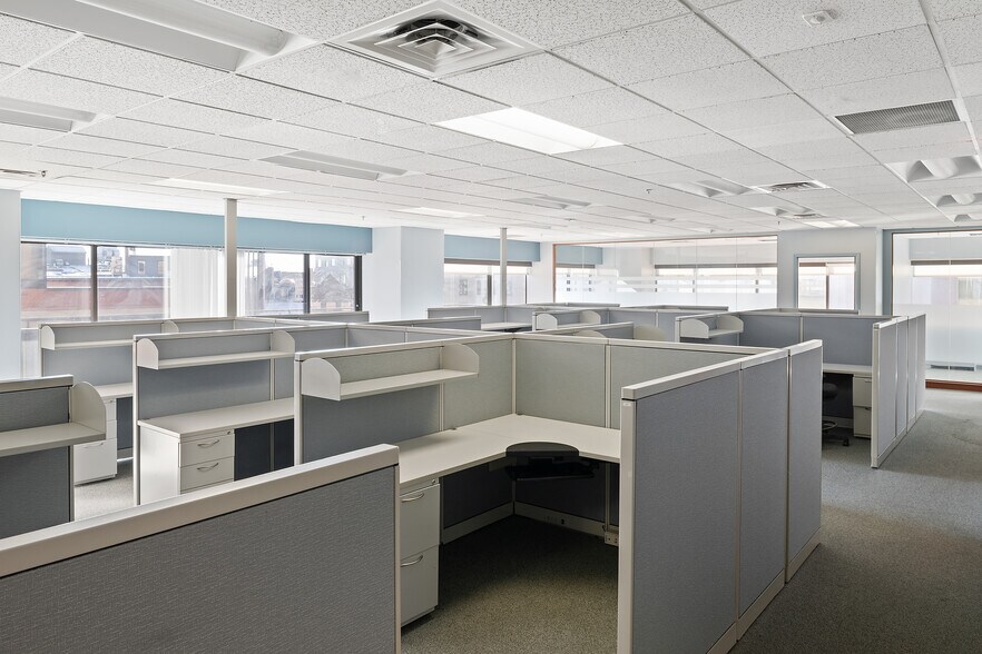 More Photos Of 2 Monument Sq, Portland Office For Lease