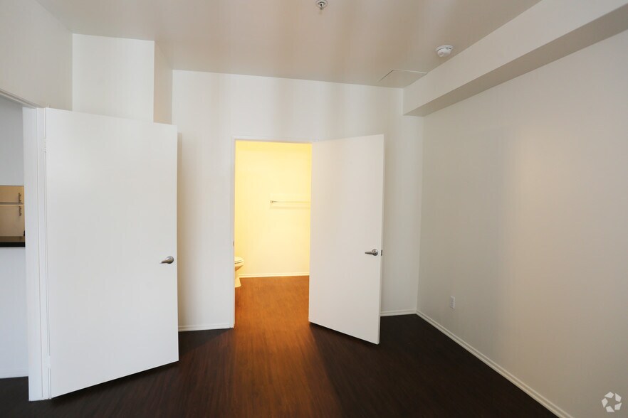 More Photos Of 401 S La Fayette Park Pl, Los Angeles Apartments For Sale