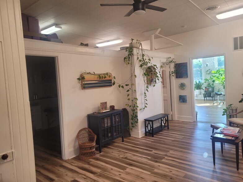More Photos Of 61-65 E Main St, Westminster Office For Lease