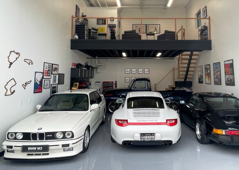 More Photos Of 940 McKinley Pky, Delano Light Manufacturing For Sale