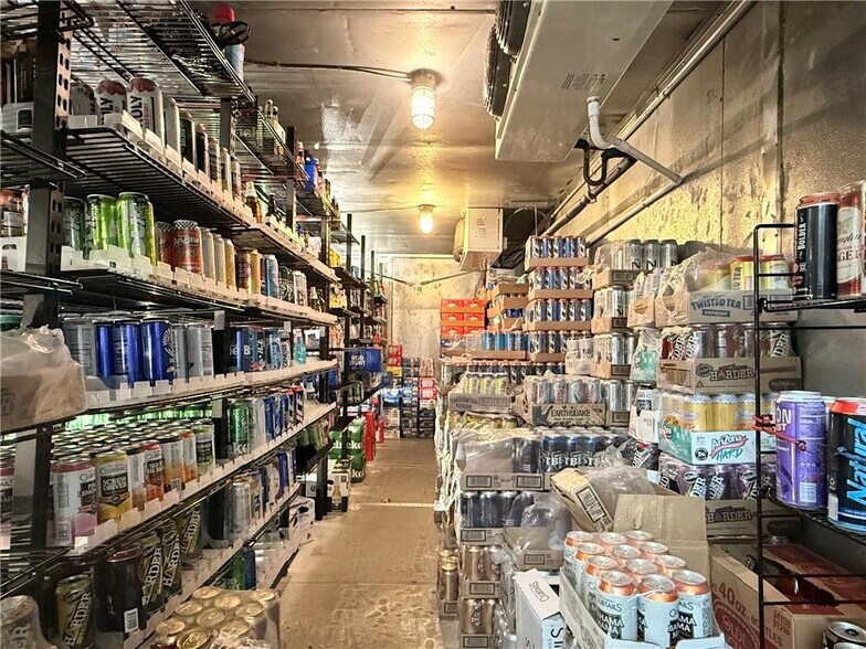 More Photos Of 406 Walnut St, Elmira Convenience Store For Sale
