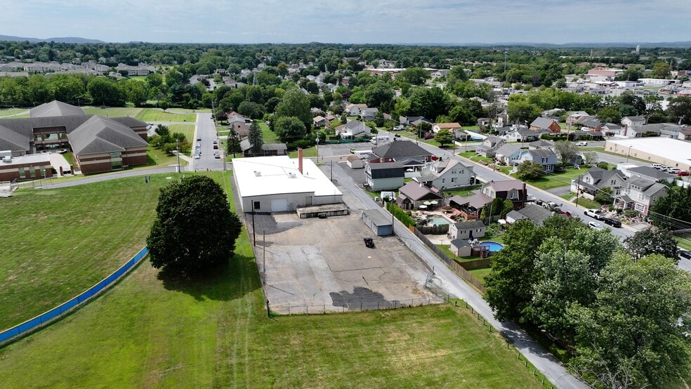 More Photos Of 1350 Balata St, Easton Warehouse For Sale