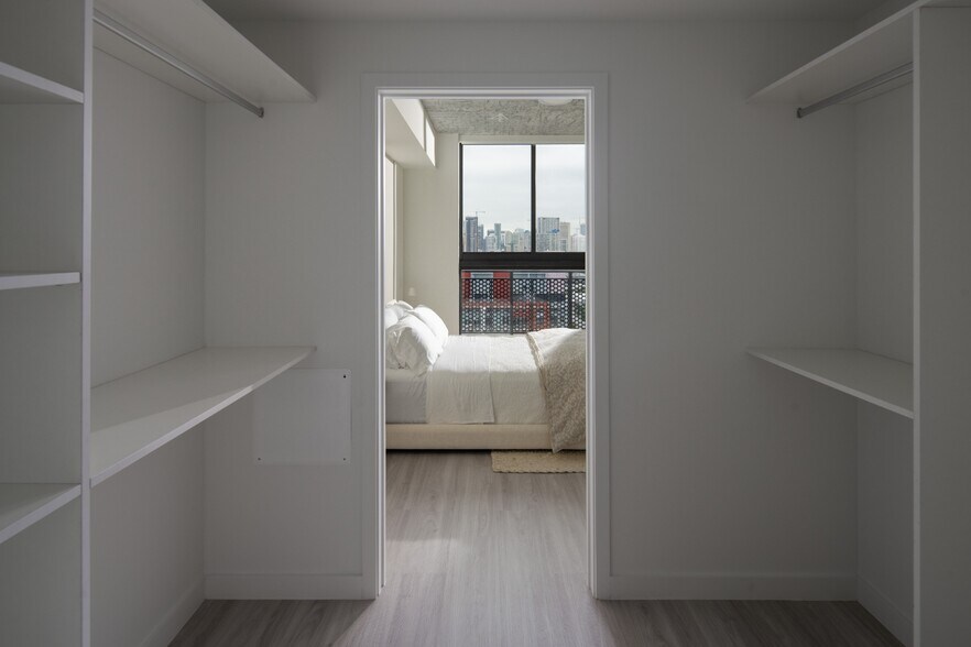 More Photos Of 23 NE 17th Ter, Miami Apartments For Lease