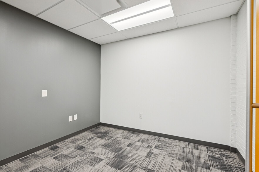 More Photos Of 1421 Race St, Philadelphia Medical For Lease