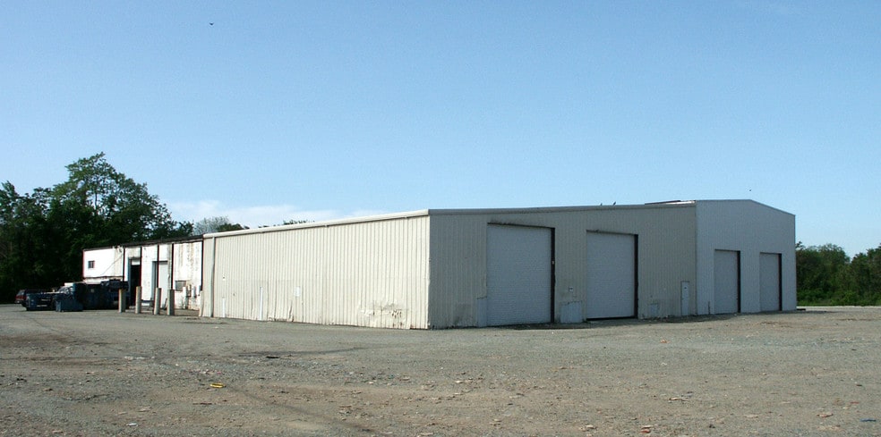 More Photos Of 1031 68th St, Rosedale Warehouse For Lease