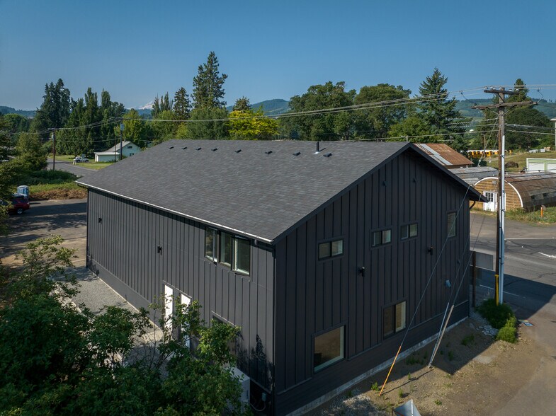 More Photos Of 3061 Odell Hwy, Hood River Specialty For Sale