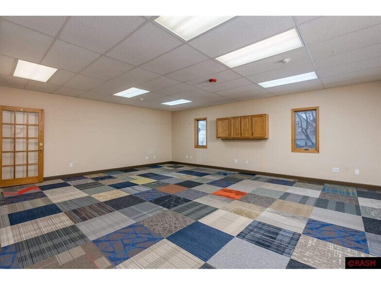 More Photos Of 608 Walnut Ave, Madison Lake Medical For Sale