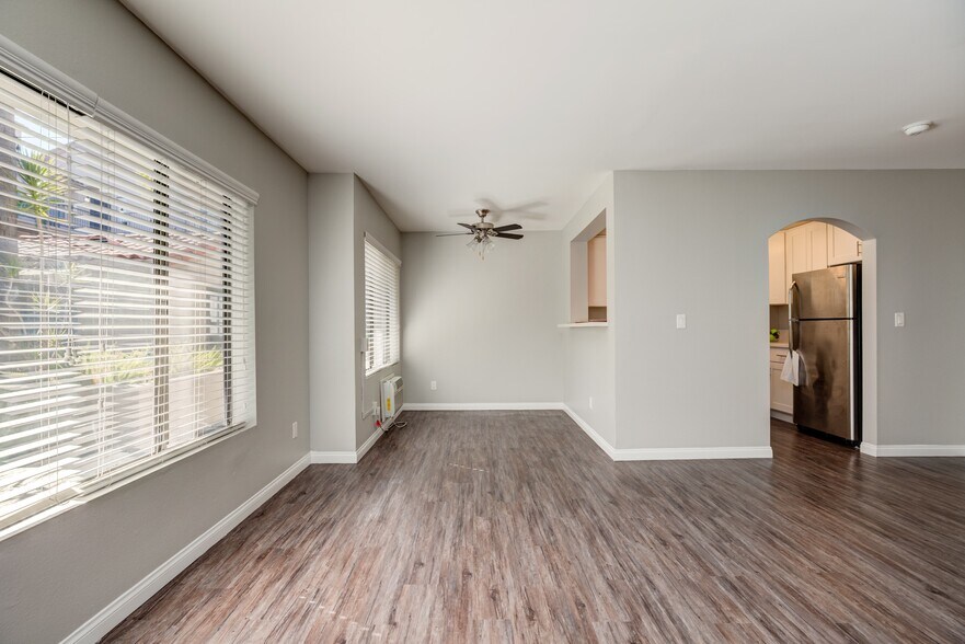 More Photos Of 1318 N Mansfield Ave, Los Angeles Apartments For Sale