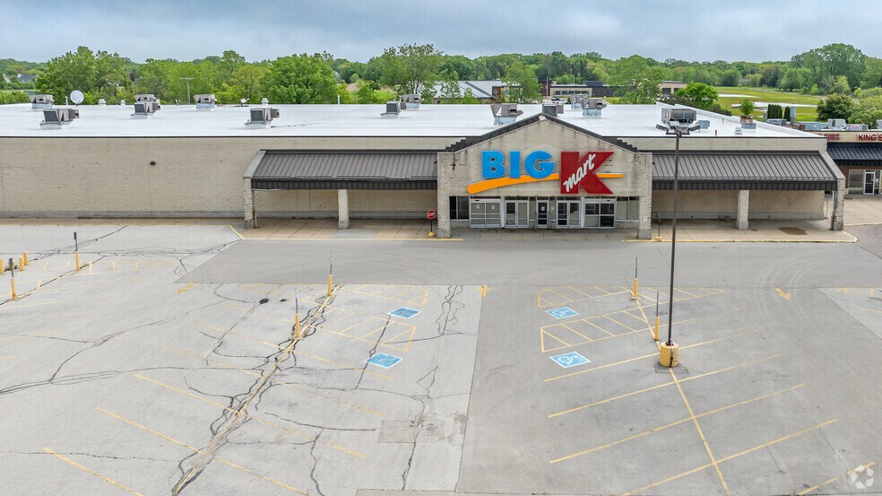 More Photos Of 5141 Douglas Ave, Racine Freestanding For Lease