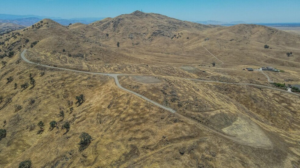 13 Summit Crest Lane Auberry and Summit Mountain Rd, Clovis, CA 93619