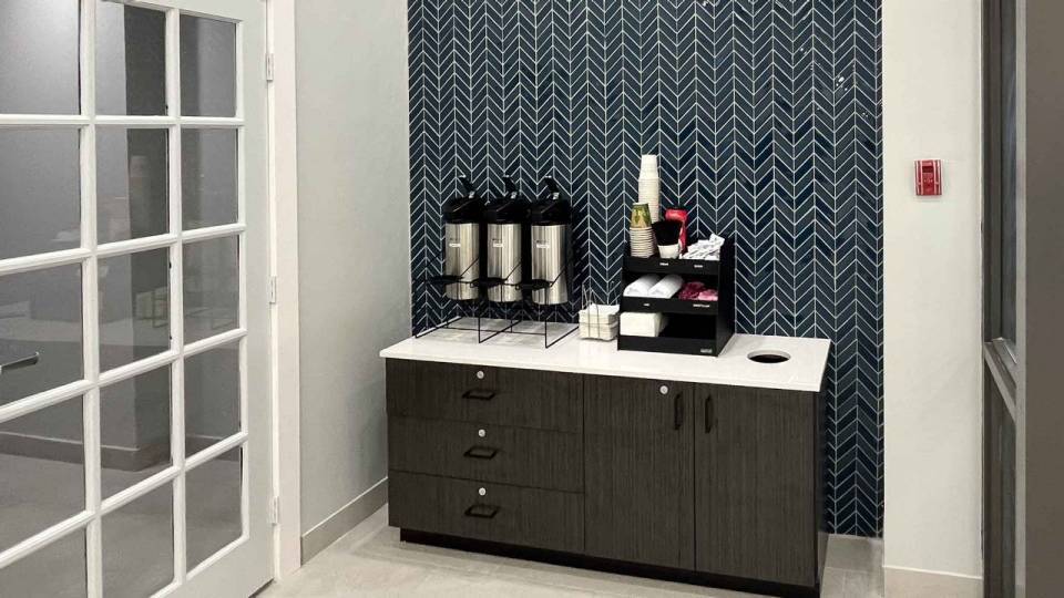 More Photos Of 3400 South St, Nacogdoches Hotel For Sale