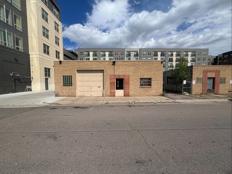 Primary Photo Of 1940 S Bannock St, Denver Service For Lease