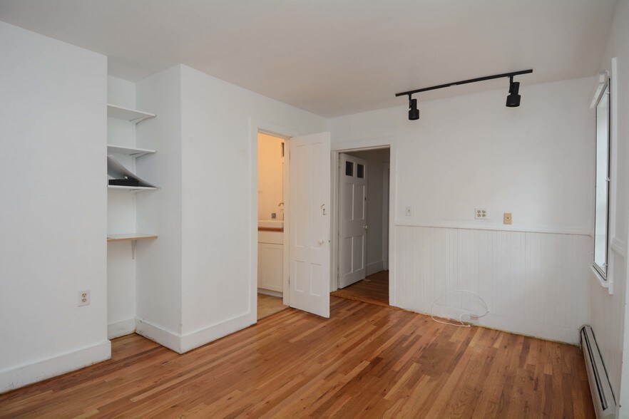 More Photos Of 393-395 Massachusetts Ave, Arlington Office For Sale
