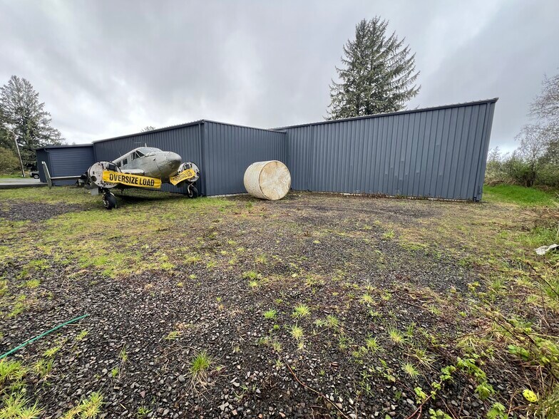 More Photos Of 1425 SE 9th St, Warrenton Warehouse For Sale