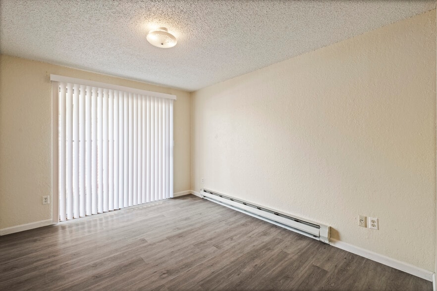 More Photos Of 1800 Evergreen St, Walla Walla Apartments For Sale