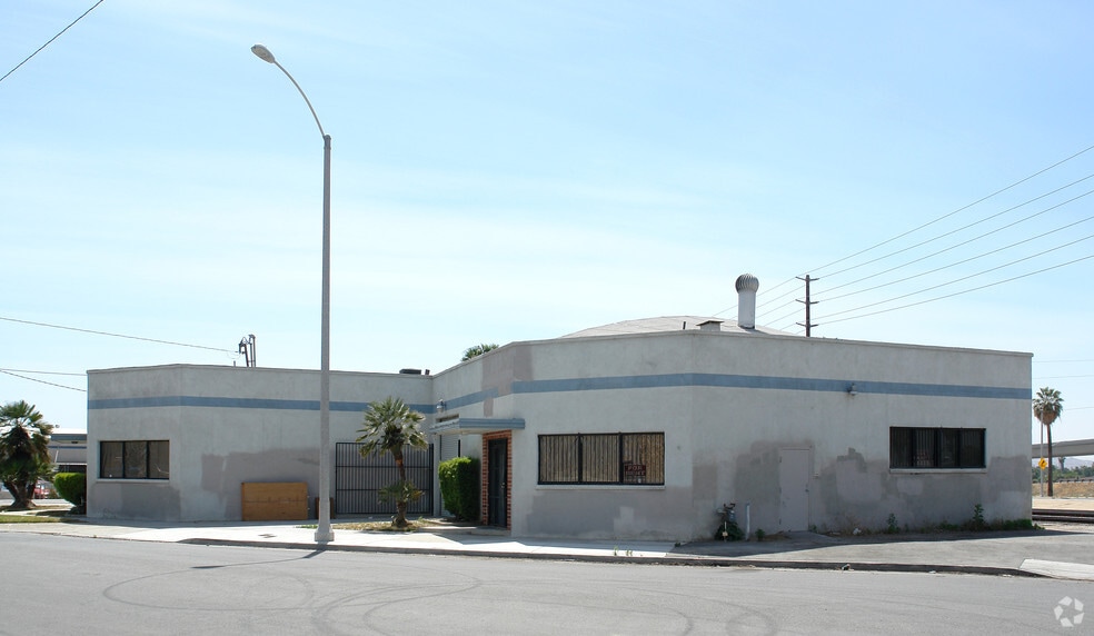 More Photos Of 2525 Kansas Ave, Riverside Manufacturing For Sale