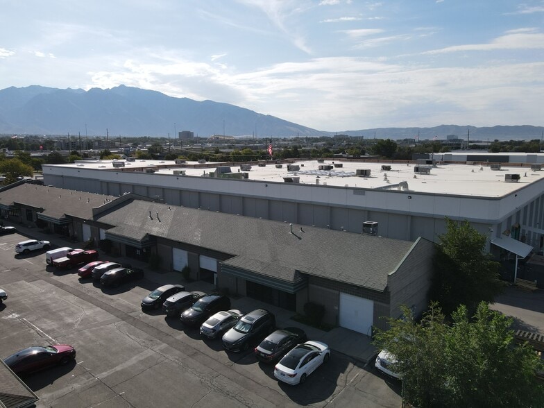 More Photos Of 8750 S Sandy Pky, Sandy Flex For Lease