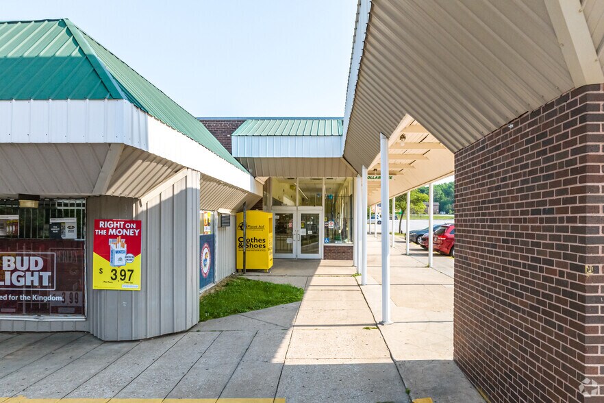 More Photos Of 6000 Leavenworth Rd, Kansas City Unknown For Lease