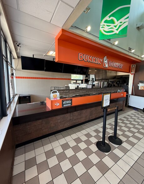 More Photos Of 4940 State Route 59, Naperville Service Station For Lease