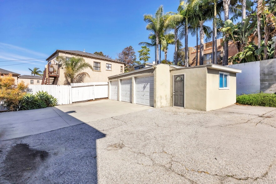 More Photos Of 622 S Pacific Coast Hwy, Redondo Beach Apartments For Sale