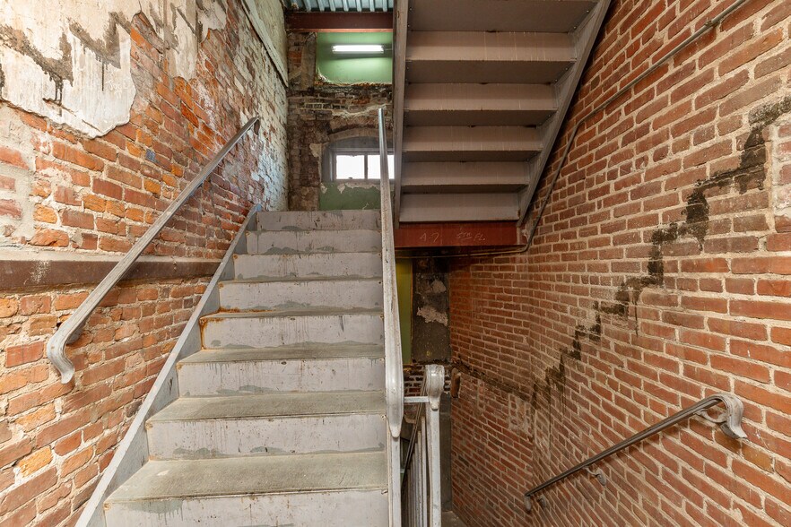 More Photos Of 220-222 Church St, Philadelphia Apartments For Sale