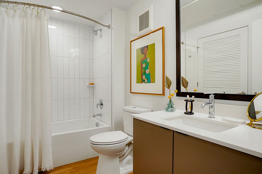 More Photos Of 1040 Santa Fe Dr, Denver Apartments For Lease