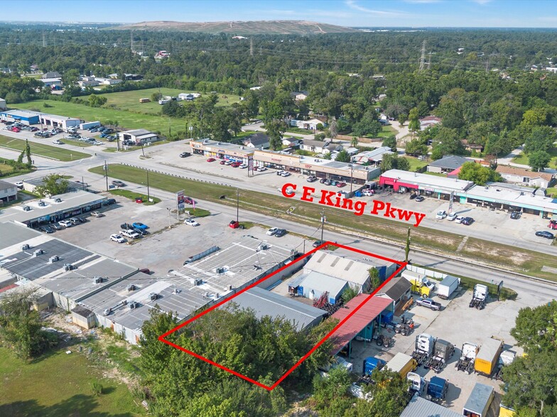 More Photos Of 8518 C E King Pky, Houston General Retail For Sale