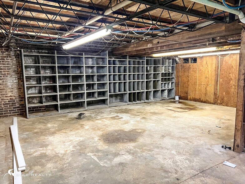 More Photos Of 2460 Moreland Ave, Atlanta Warehouse For Lease