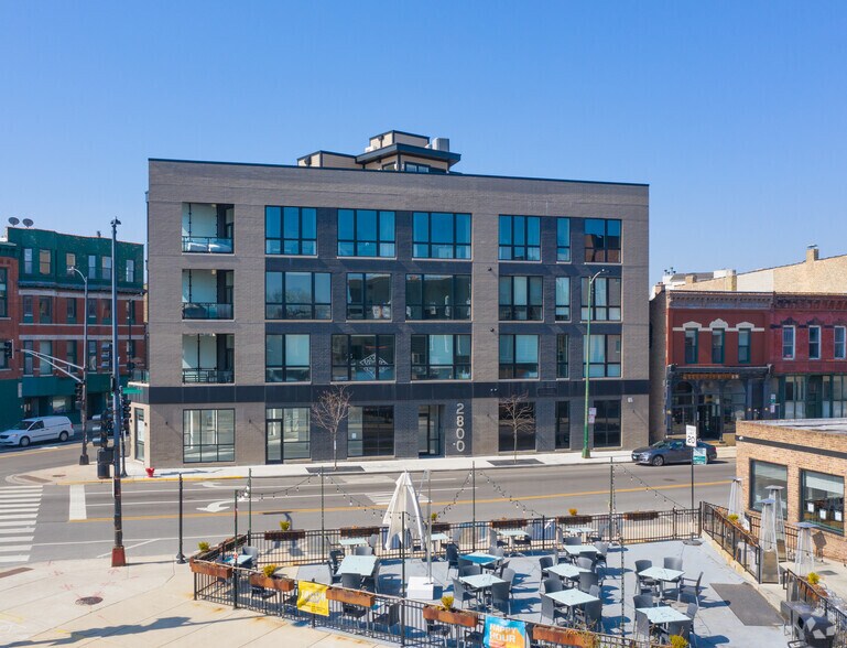 More Photos Of 2800 N Lincoln Ave, Chicago Storefront Retail Residential For Sale