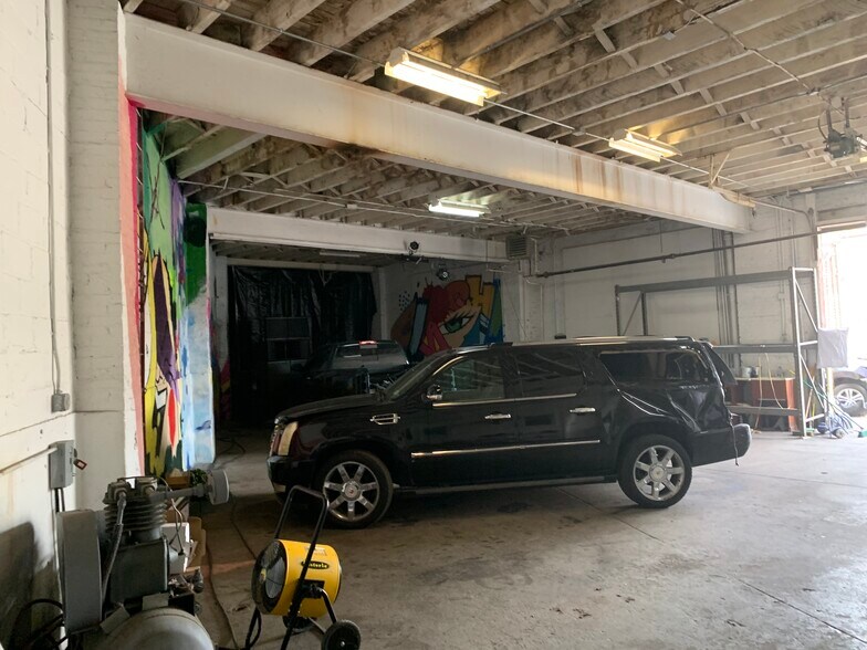 More Photos Of 2235 Light St, Bronx Warehouse For Lease