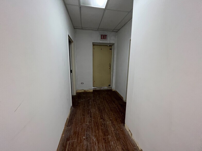 More Photos Of 3401-3409 W Fullerton Ave, Chicago Storefront Retail Office For Lease