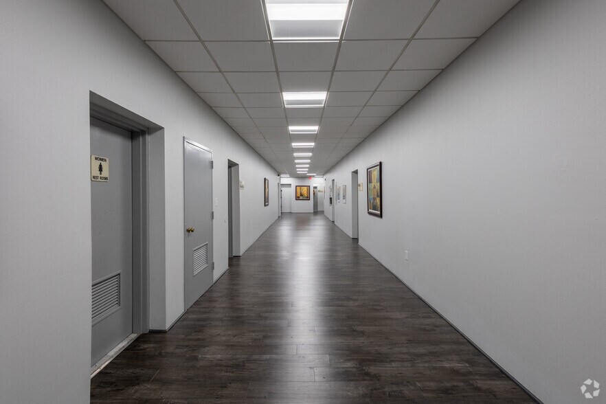 More Photos Of 720 King Georges Post Rd, Fords Office For Lease