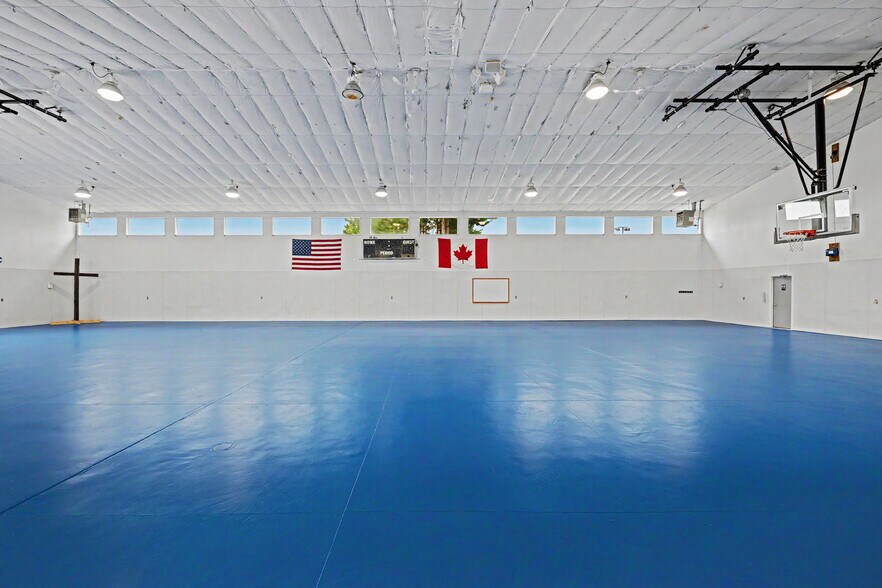 More Photos Of 7291 Stone Rd, Medina Office For Sale