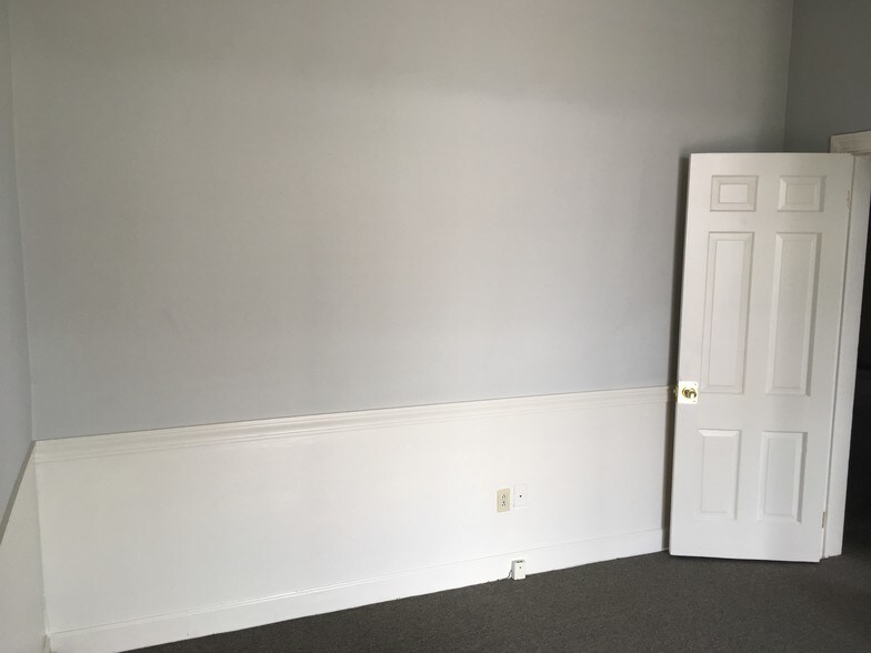 More Photos Of 635 E Bay St, Charleston Office Residential For Lease