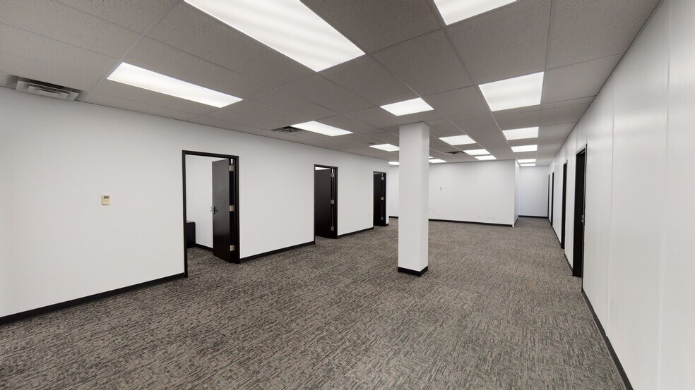 More Photos Of 35 N Park St, Mansfield Office For Sale