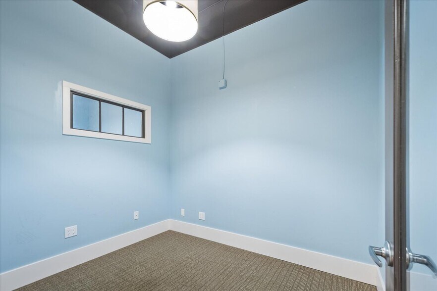 More Photos Of 215 SE 9th Ave, Portland Office Residential For Lease