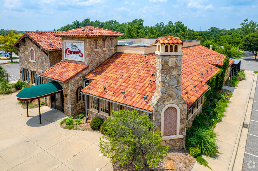 Primary Photo Of 970 Ed Noble Pky, Norman Restaurant For Lease