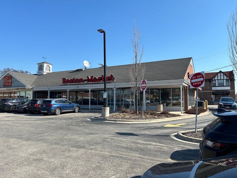 Primary Photo Of 800 Devon Ave, Park Ridge General Retail For Lease