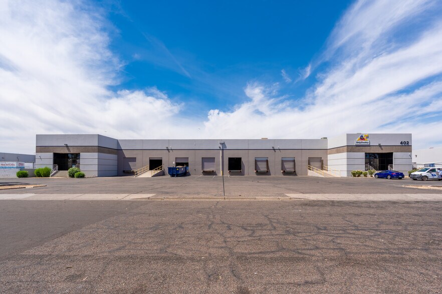 More Photos Of 402 N 37th Dr, Phoenix Warehouse For Lease