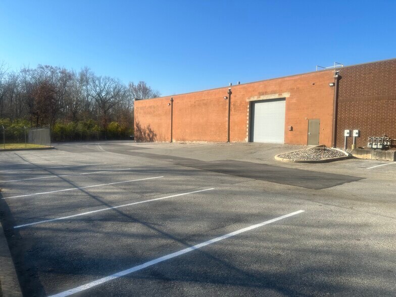 More Photos Of 306 Commerce Dr, Exton Industrial For Sale