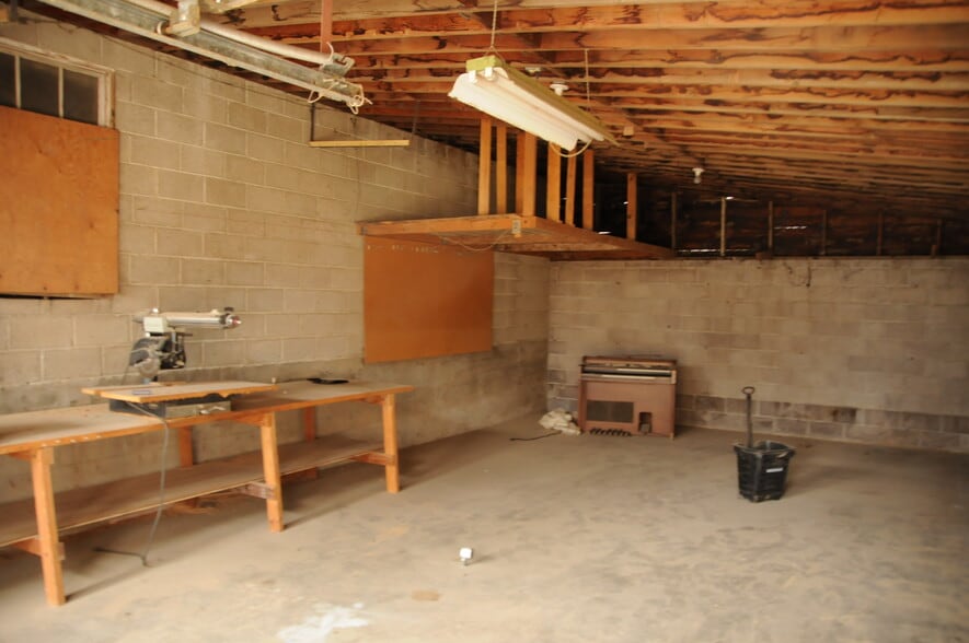 More Photos Of 2770 W 5400 S, Salt Lake City Flex For Sale