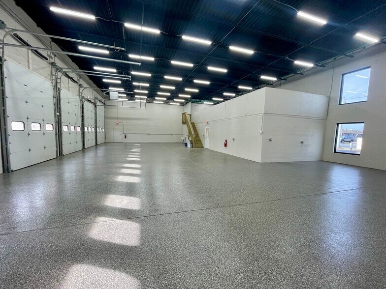 More Photos Of 3925 Lafayette Blvd, Fredericksburg Flex For Lease