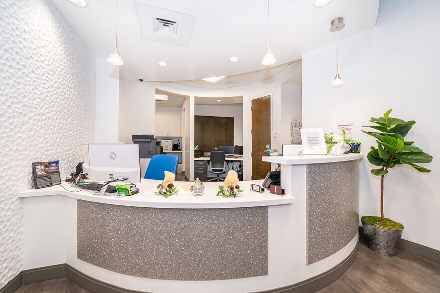 More Photos Of 7560 Red Bug Lake Rd, Oviedo Medical For Sale