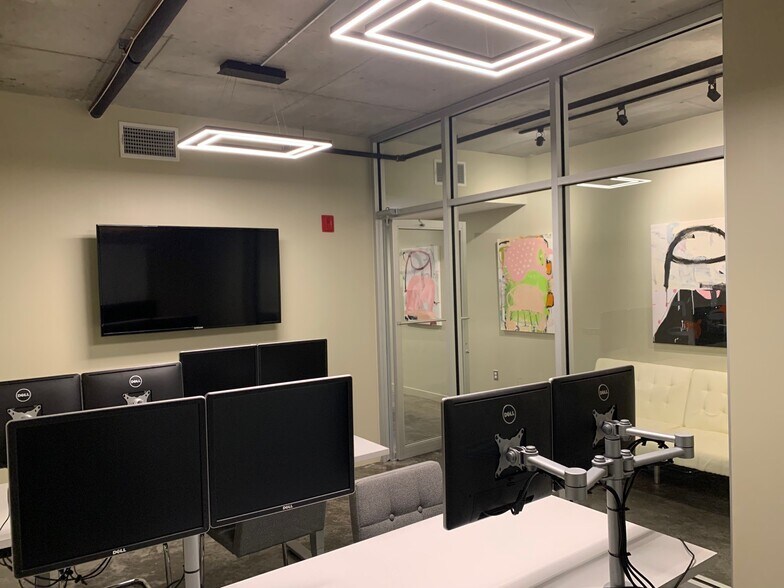 More Photos Of 101 S 12th St, Tampa Apartments For Lease