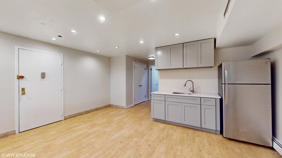 More Photos Of 53 Murray St, New York Apartments For Sale