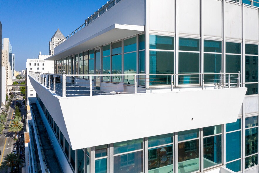 More Photos Of 14 NE 1st Ave, Miami Office For Lease