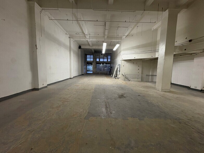 More Photos Of 256 W 38th St, New York Loft Creative Space For Lease