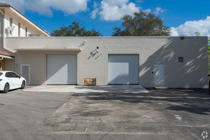 More Photos Of 970 W Mcnab Rd, Fort Lauderdale Office For Lease