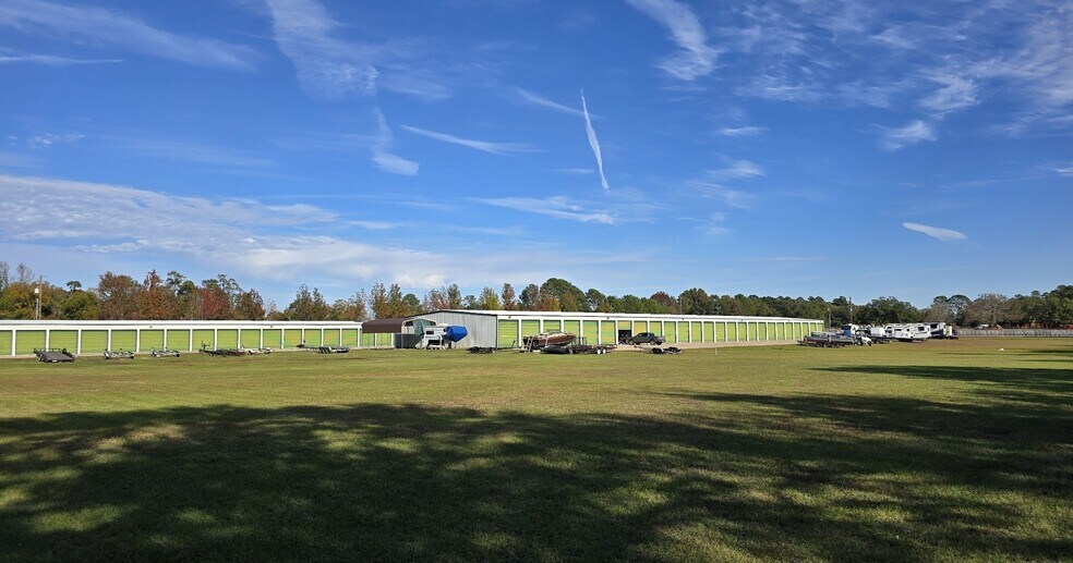 More Photos Of 12371 Cude Cemetery Rd, Willis General Retail For Sale